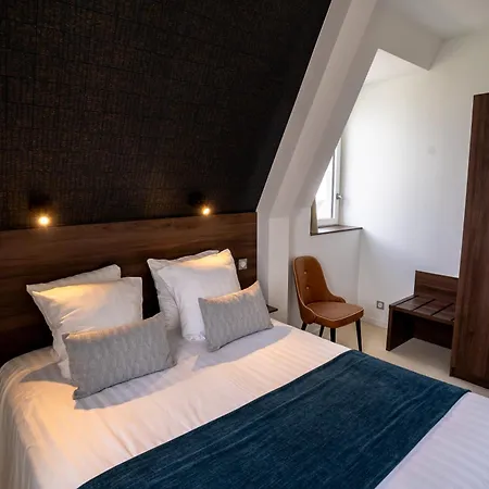 酒店 Le Manoir Du Roselier 4*